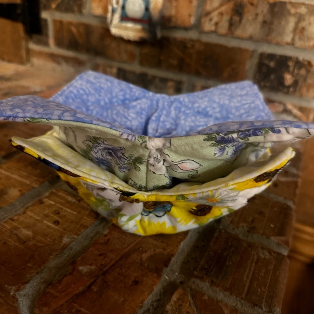 2 handmade soup bowl cozy’s. Easter bunnies